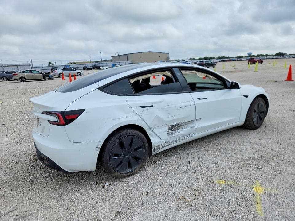 2024 TESLA MODEL 3 3