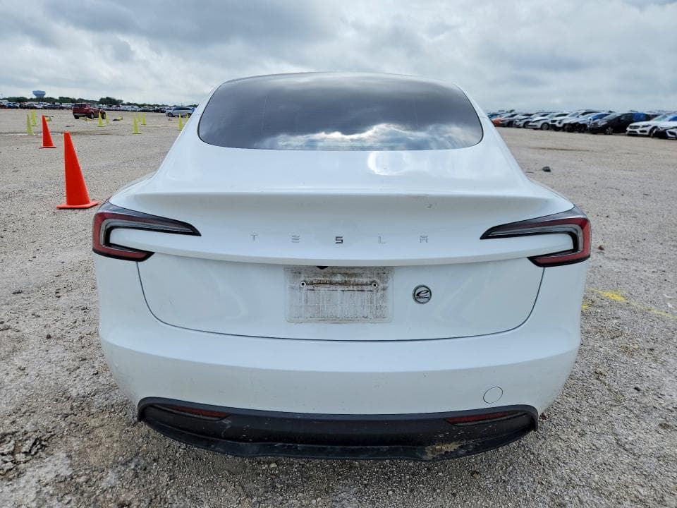 2024 TESLA MODEL 3 6