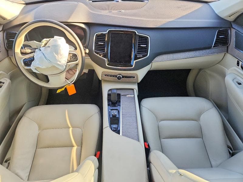 2023 VOLVO XC90 PLUS 9