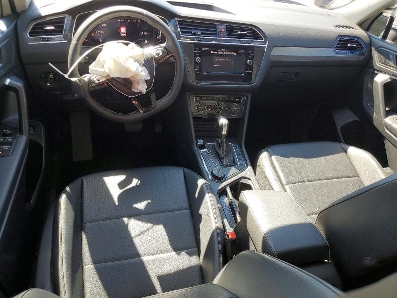 2021 VOLKSWAGEN TIGUAN SE 8