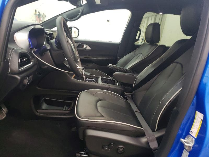 2026 CHRYSLER PACIFICA LIMITED 7