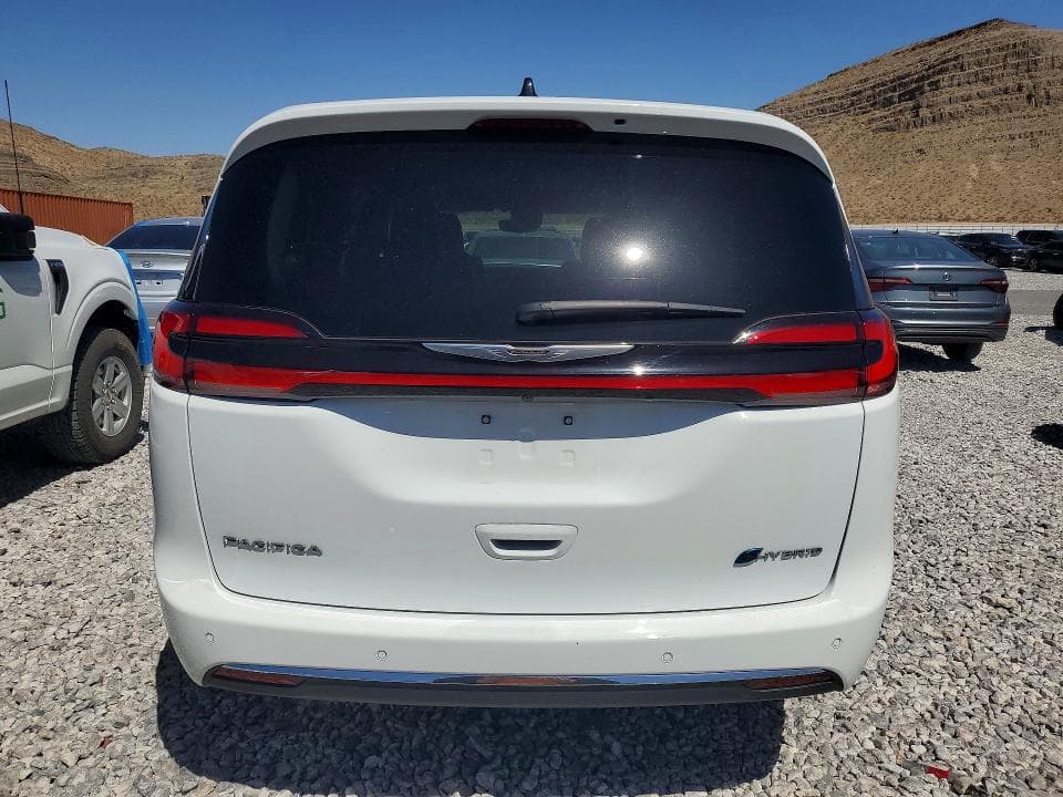 2023 CHRYSLER PACIFICA HYBRID PINNACLE 7
