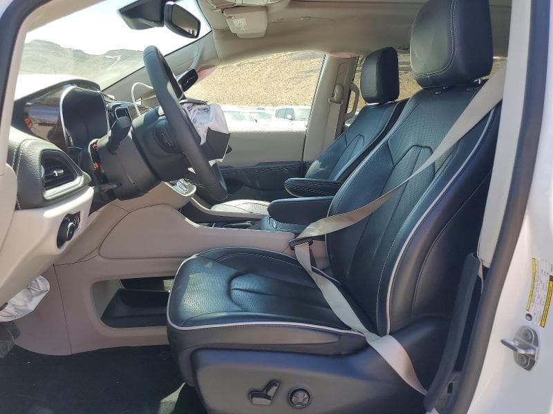 2023 CHRYSLER PACIFICA HYBRID PINNACLE 8