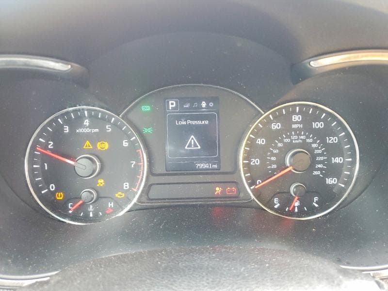 2018 KIA FORTE LX 9