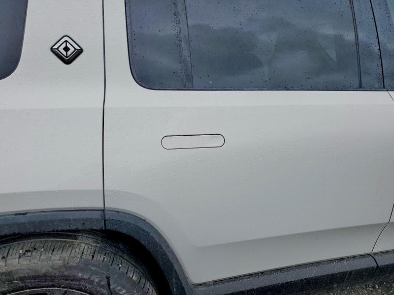 2026 RIVIAN R1S PREMIUM 11