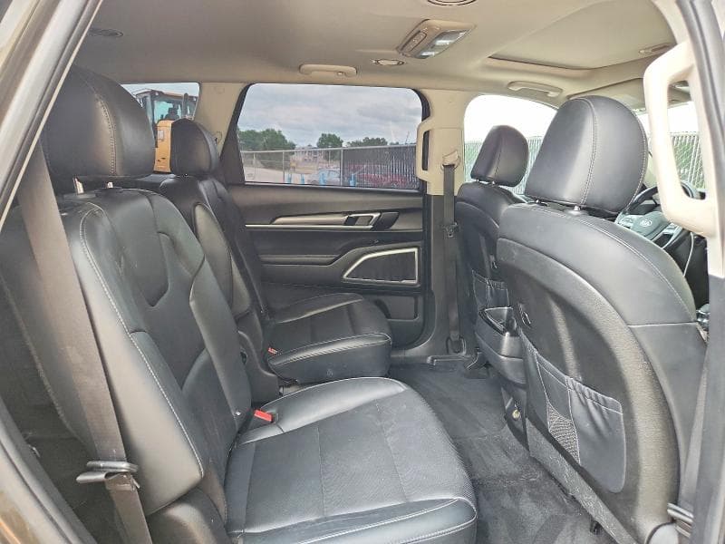 2020 KIA TELLURIDE S 11