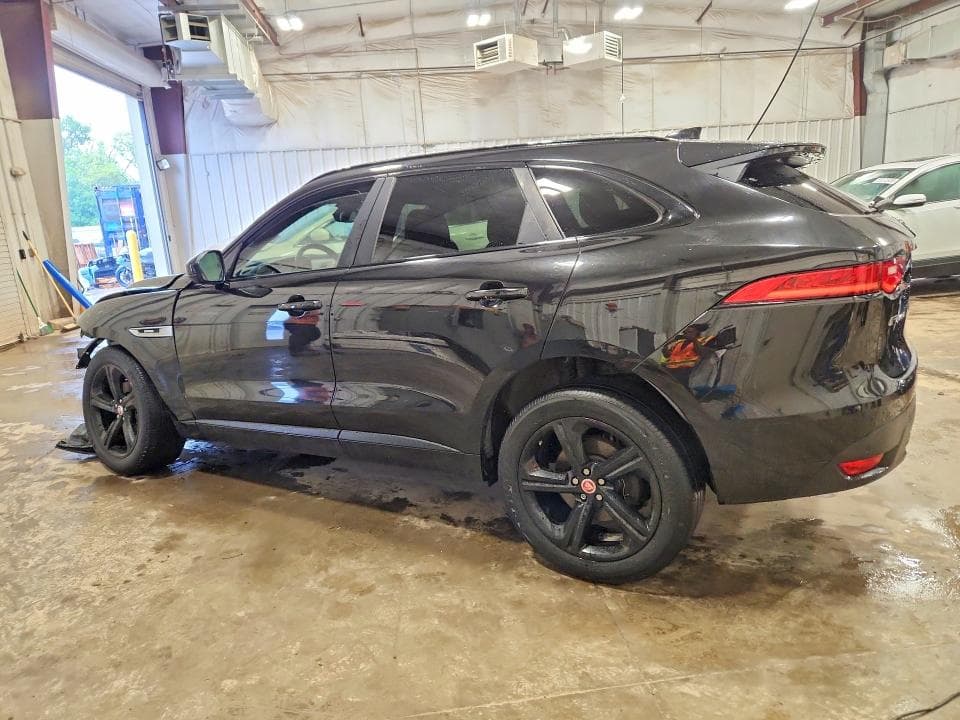 2018 JAGUAR F-PACE R - SPORT 2