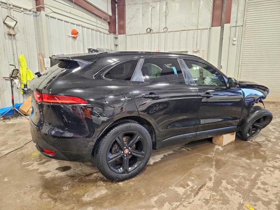 2018 JAGUAR F-PACE R - SPORT 3