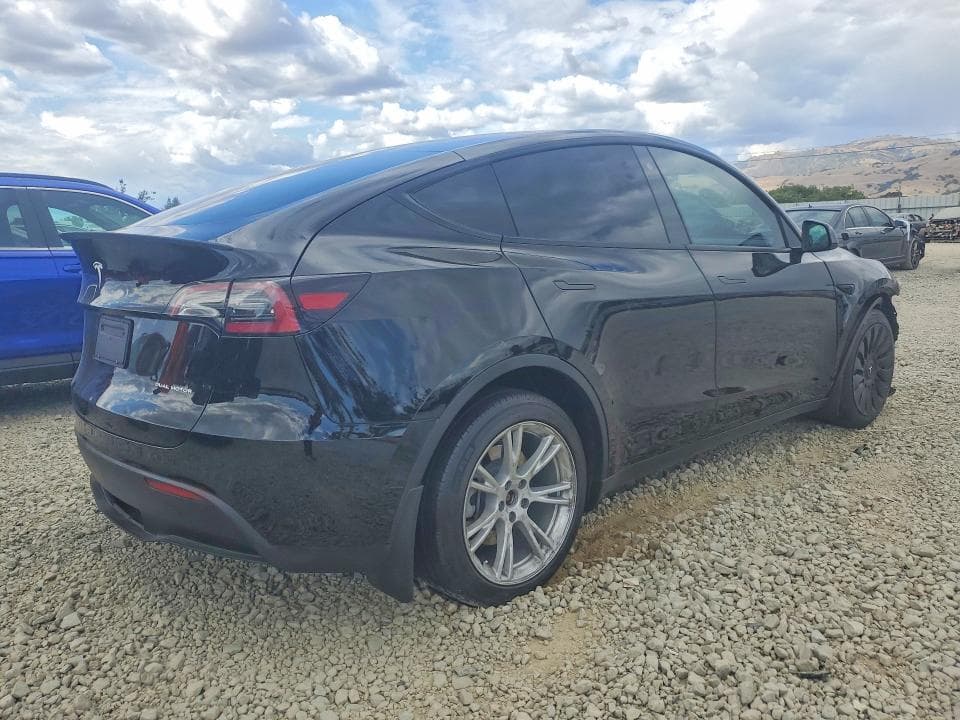 2023 TESLA MODEL Y 3