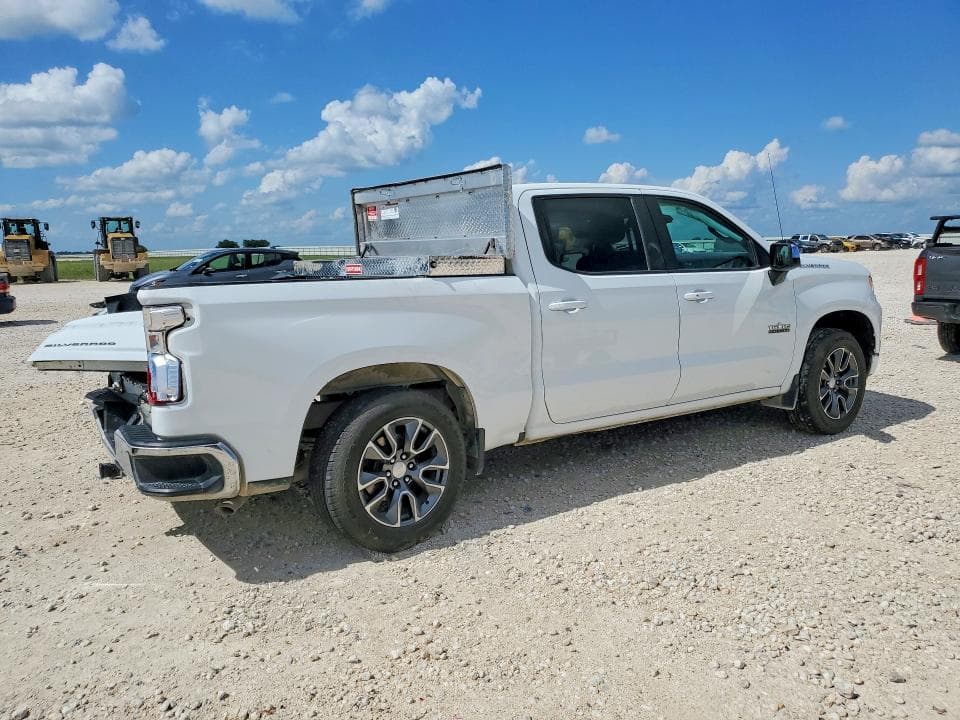 2023 CHEVROLET SILVERADO C1500 LT 3