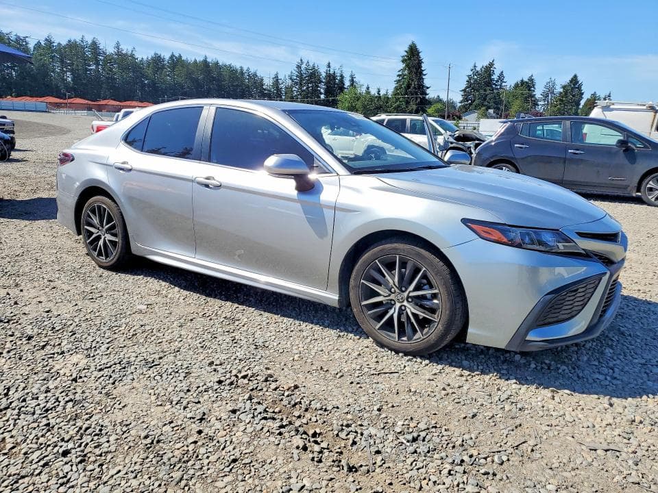 2023 TOYOTA CAMRY HYBRID SE 4