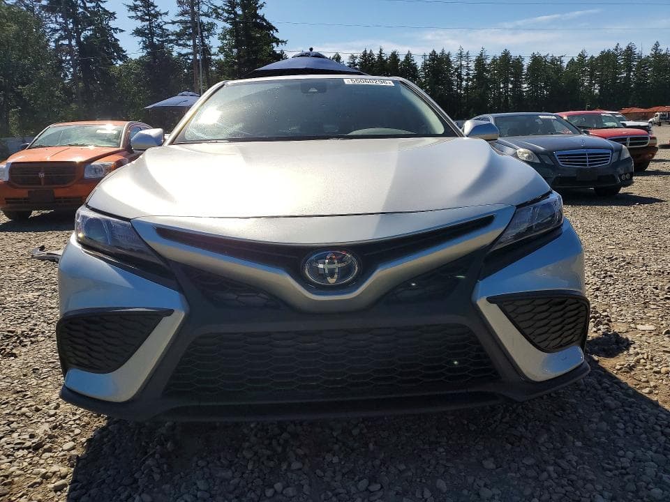 2023 TOYOTA CAMRY HYBRID SE 5