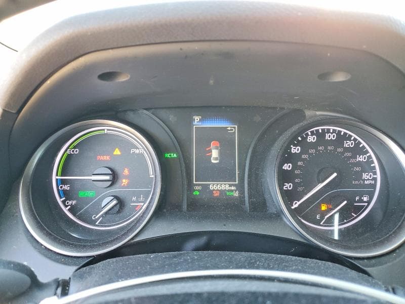 2023 TOYOTA CAMRY HYBRID SE 9