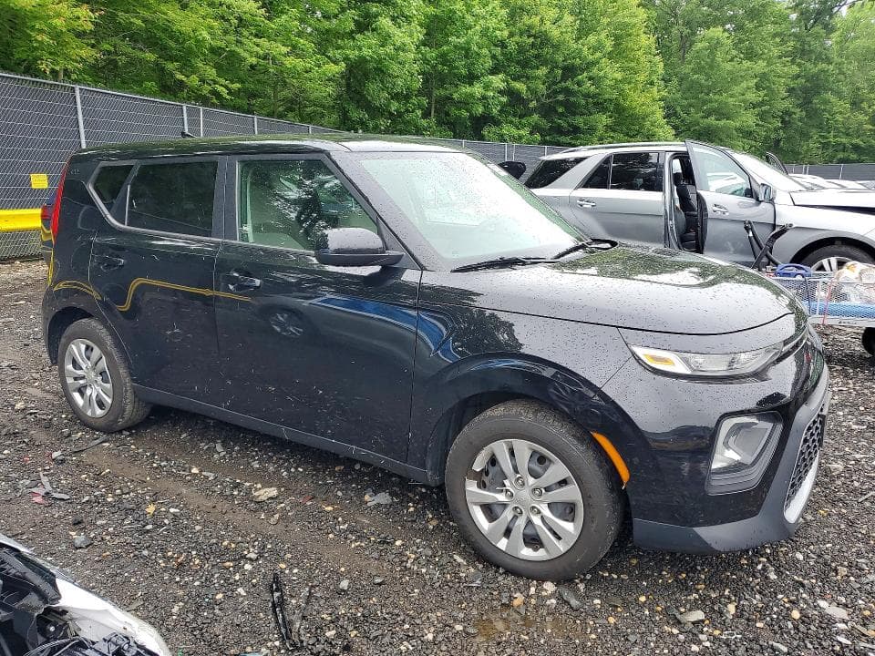 2022 KIA SOUL LX 4
