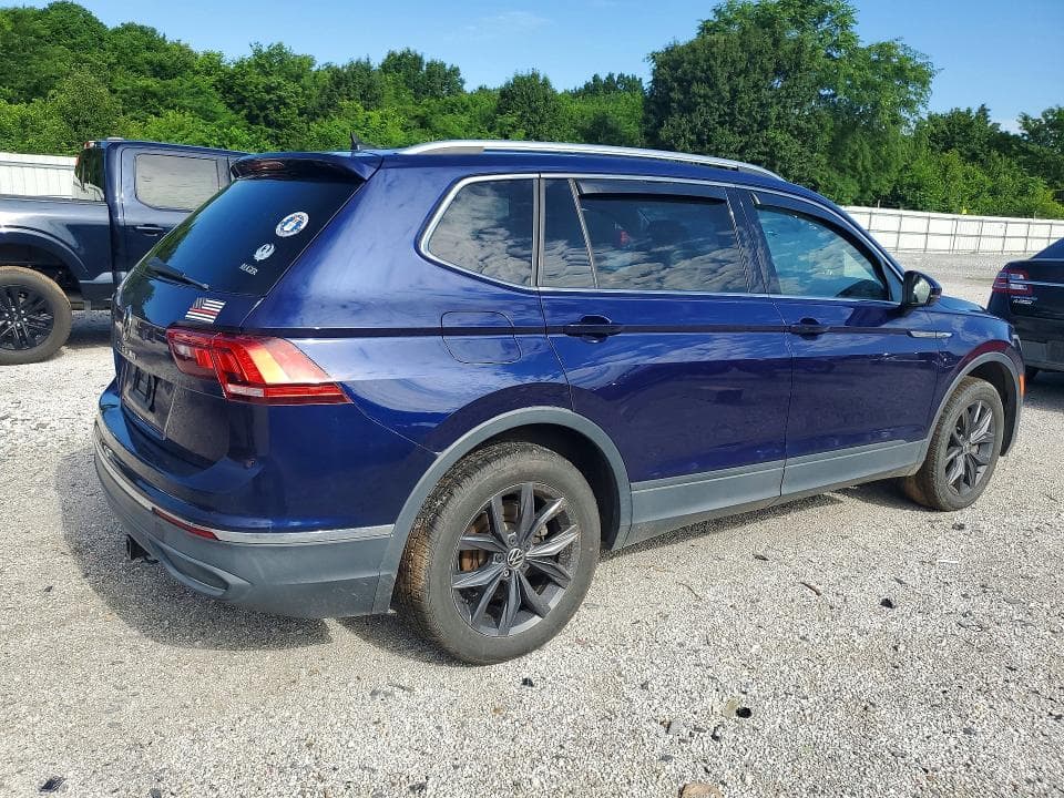 2022 VOLKSWAGEN TIGUAN SE SE 3