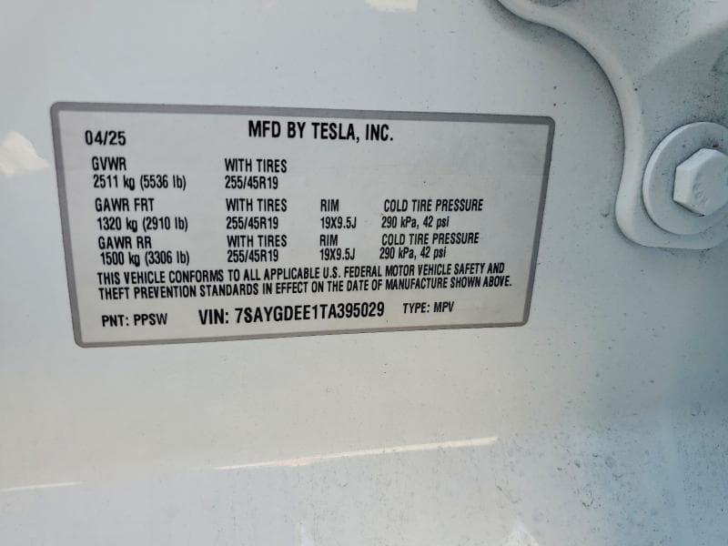2026 TESLA MODEL Y 12