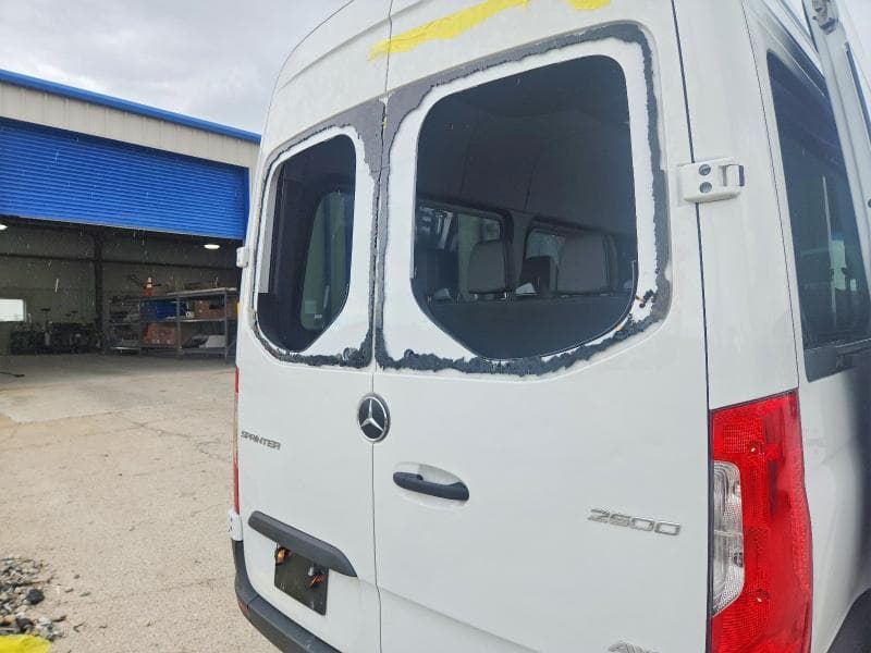 2025 MERCEDES-BENZ SPRINTER 2500 9