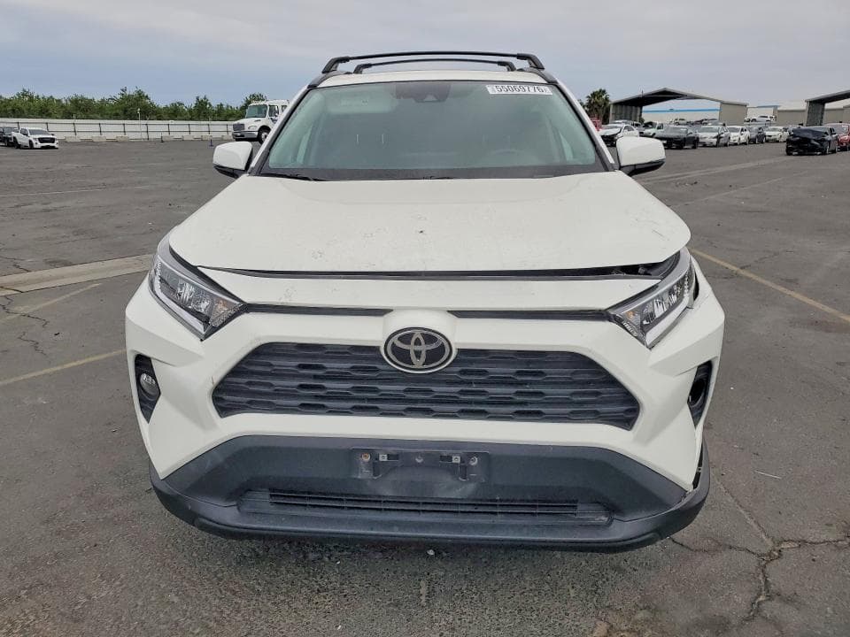 2021 TOYOTA RAV4 XLE 5