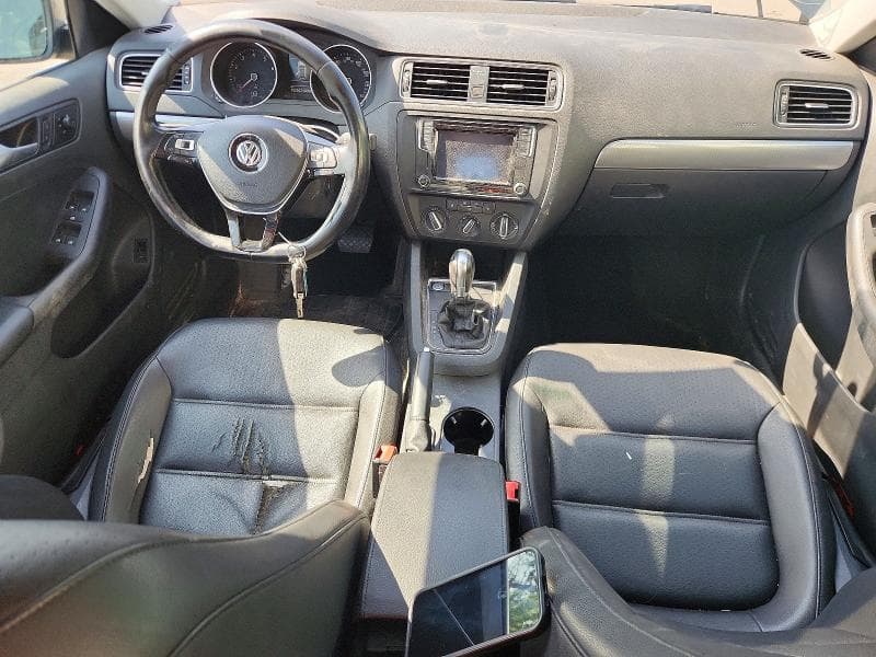 2017 VOLKSWAGEN JETTA SE SE 8