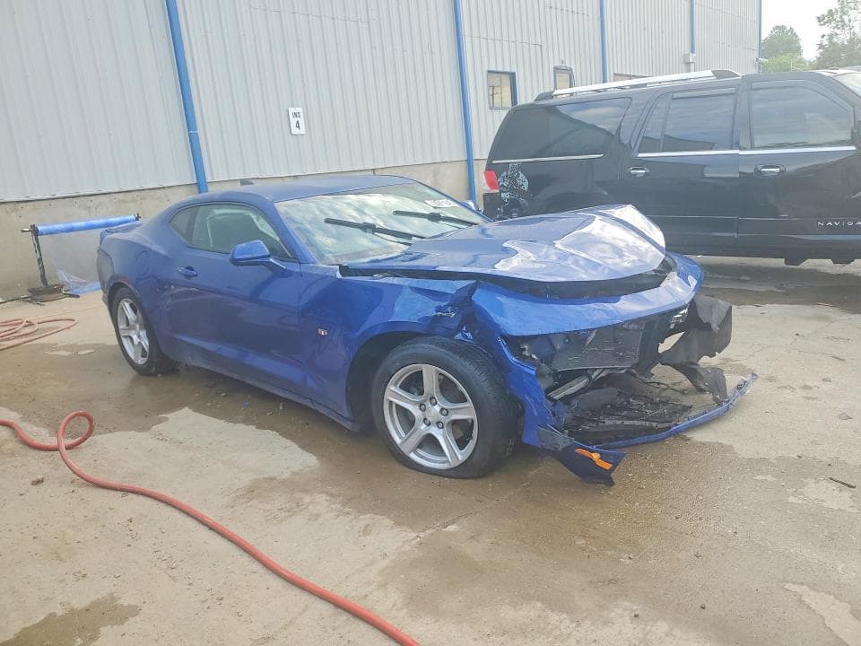 2020 CHEVROLET CAMARO 4