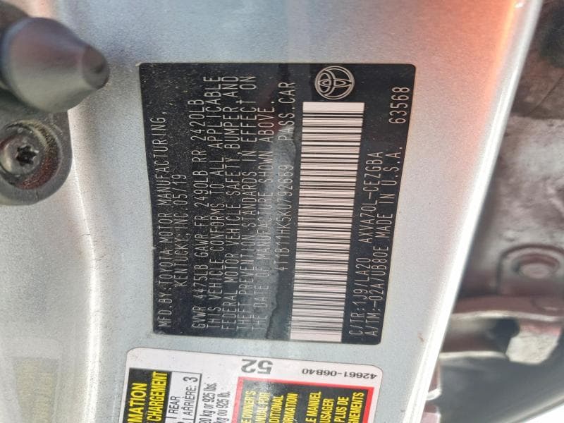 2019 TOYOTA CAMRY XLE 13
