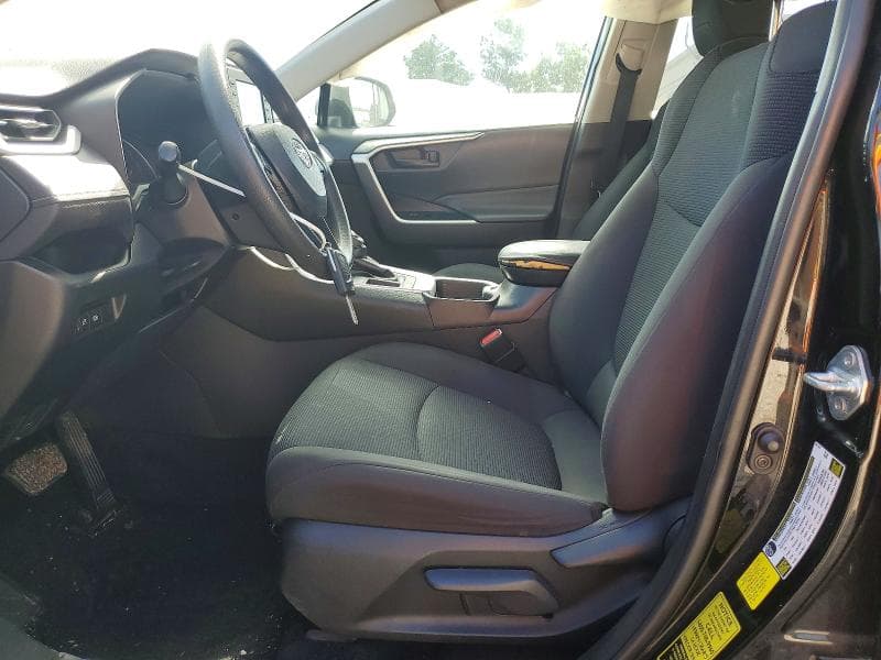 2021 TOYOTA RAV4 LE LE 7