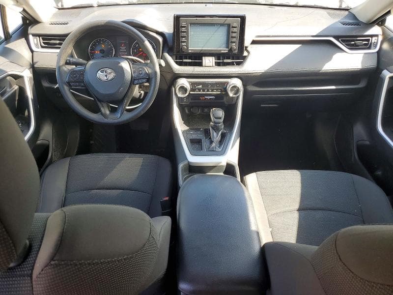 2021 TOYOTA RAV4 LE LE 8