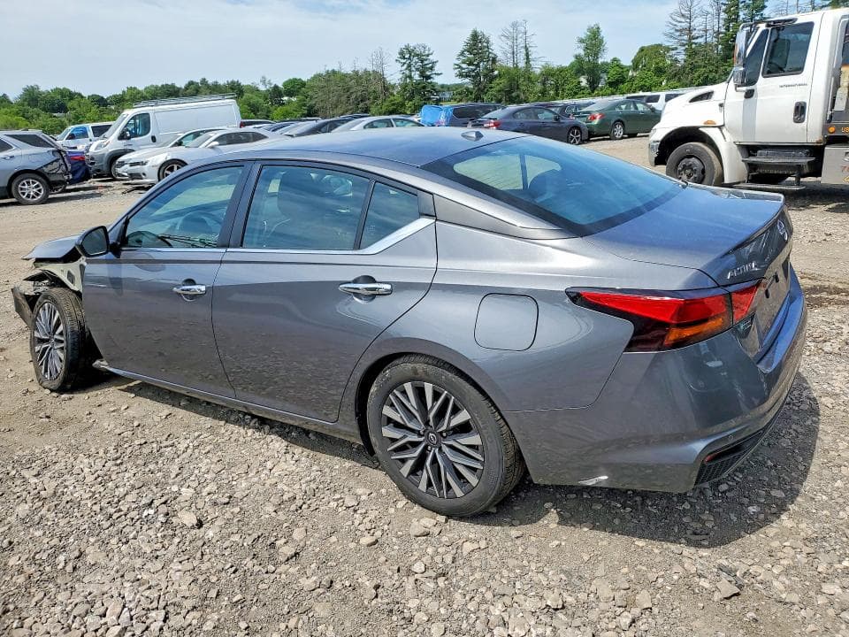 2025 NISSAN ALTIMA SV 2