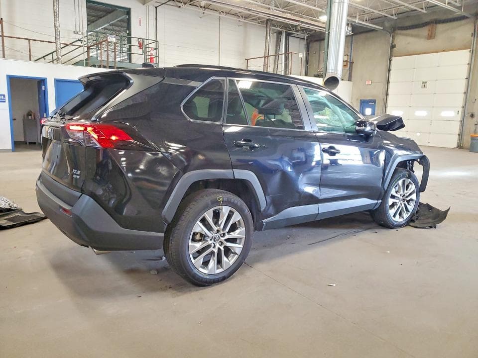 2020 TOYOTA RAV4 XLE PREMIUM XLE PREMIUM 3