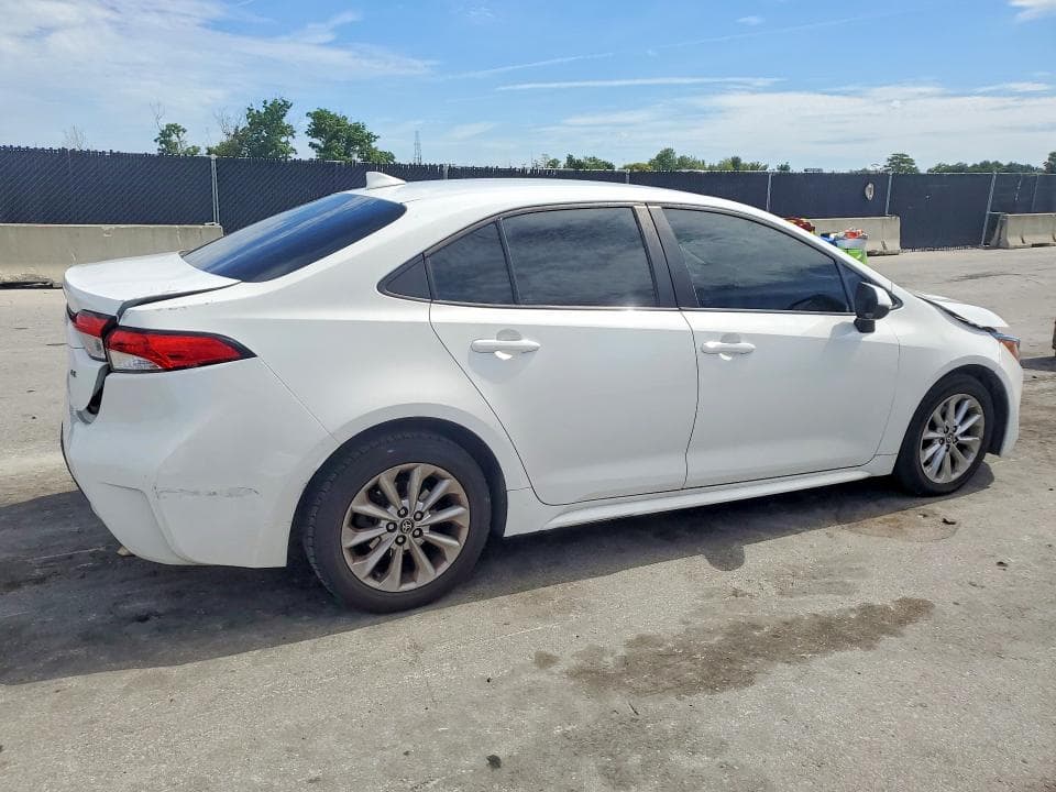 2021 TOYOTA COROLLA LE 3