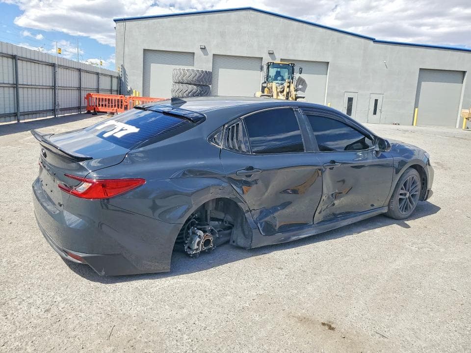 2025 TOYOTA CAMRY SE SE 3