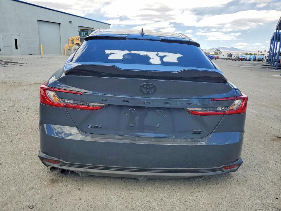 2025 TOYOTA CAMRY SE SE 6