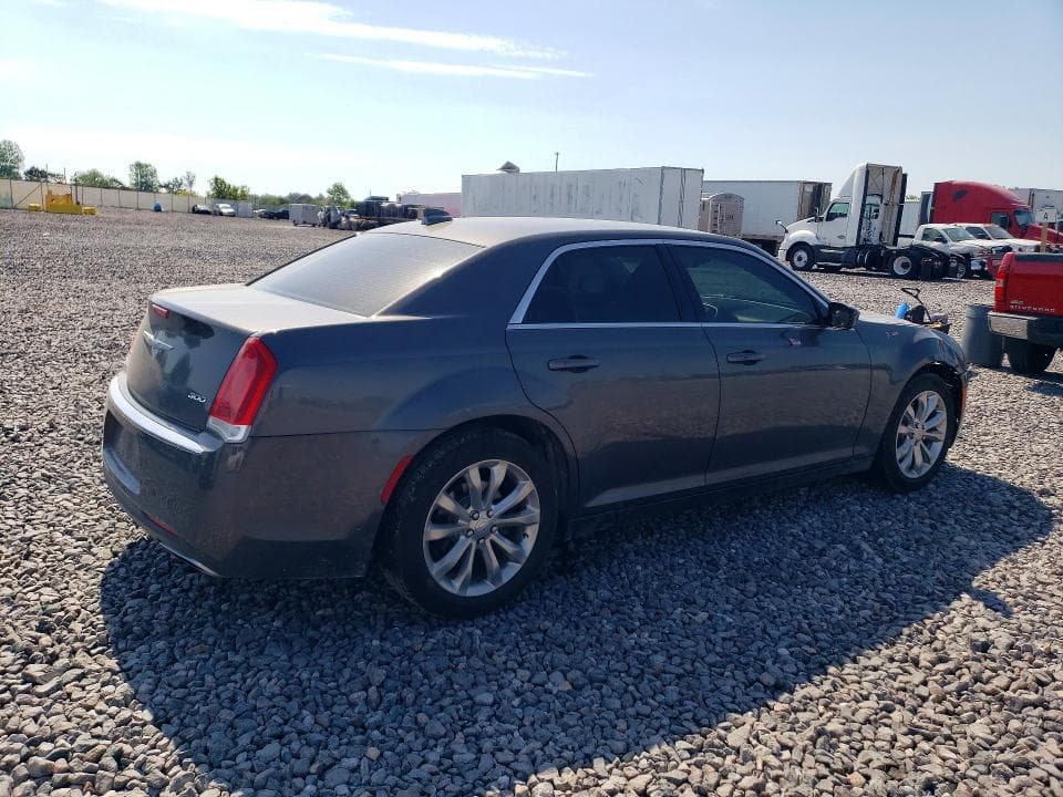 2016 CHRYSLER 300 LIMITED 3