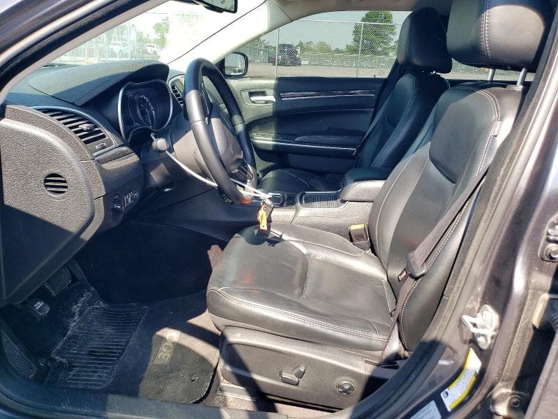 2016 CHRYSLER 300 LIMITED 7