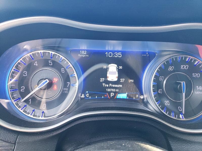 2016 CHRYSLER 300 LIMITED 9