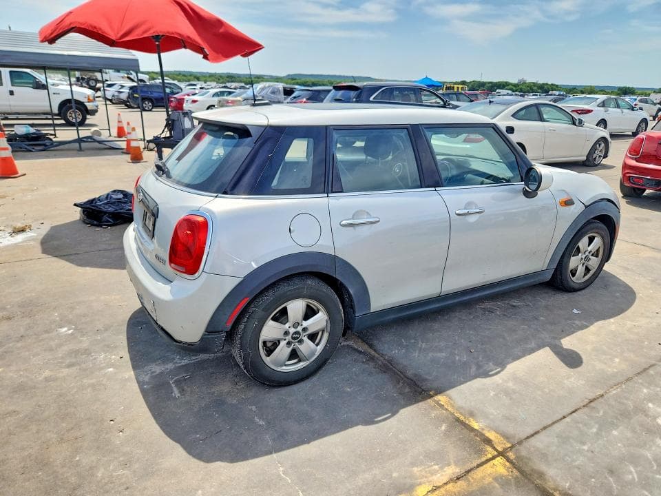 2017 MINI COOPER 3