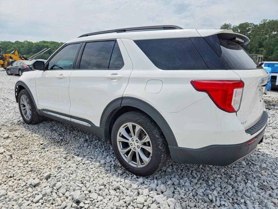 2022 FORD EXPLORER XLT 2