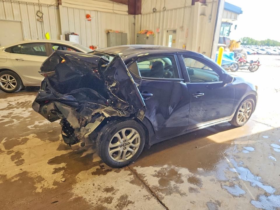 2018 TOYOTA YARIS IA BASE 3