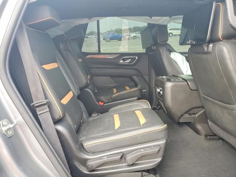 2021 GMC YUKON AT4 11