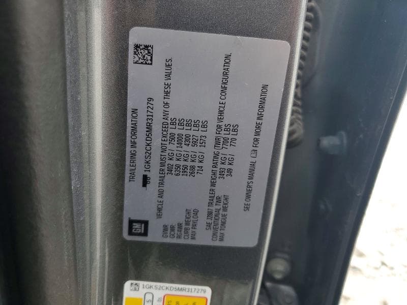 2021 GMC YUKON AT4 14
