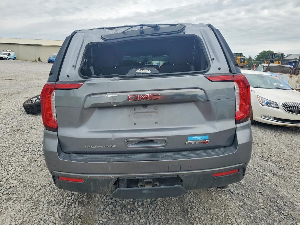 2021 GMC YUKON AT4 6