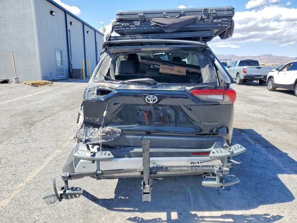 2022 TOYOTA RAV4 ADVENTURE 6
