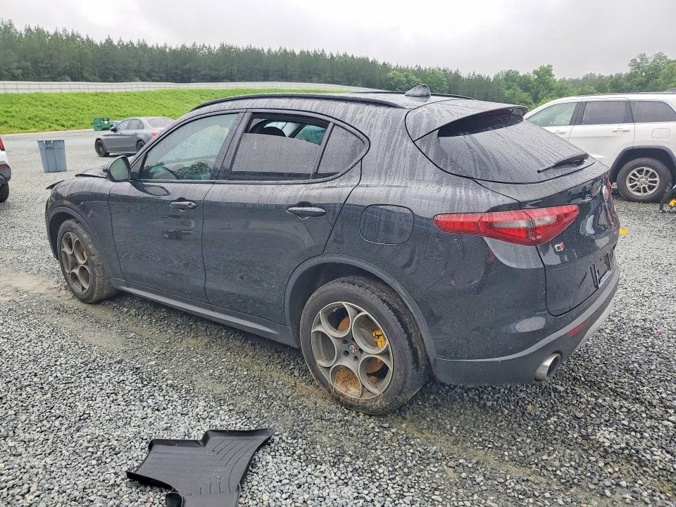 2018 ALFA ROMEO STELVIO SPORT SPORT 2