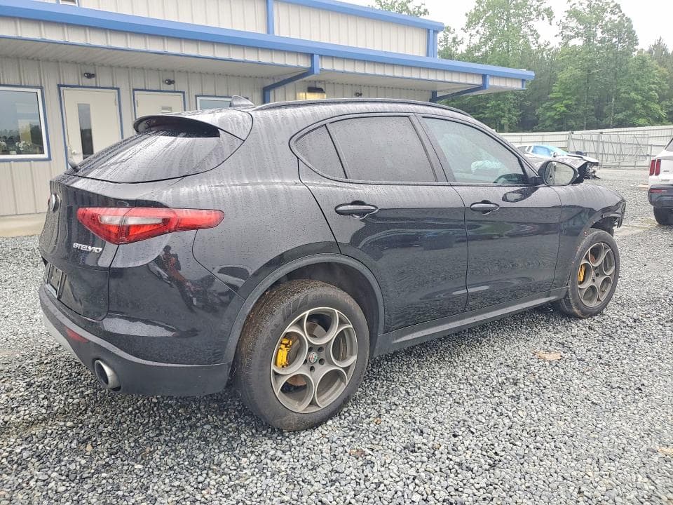 2018 ALFA ROMEO STELVIO SPORT SPORT 3
