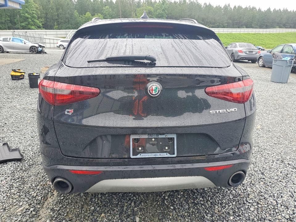 2018 ALFA ROMEO STELVIO SPORT SPORT 6