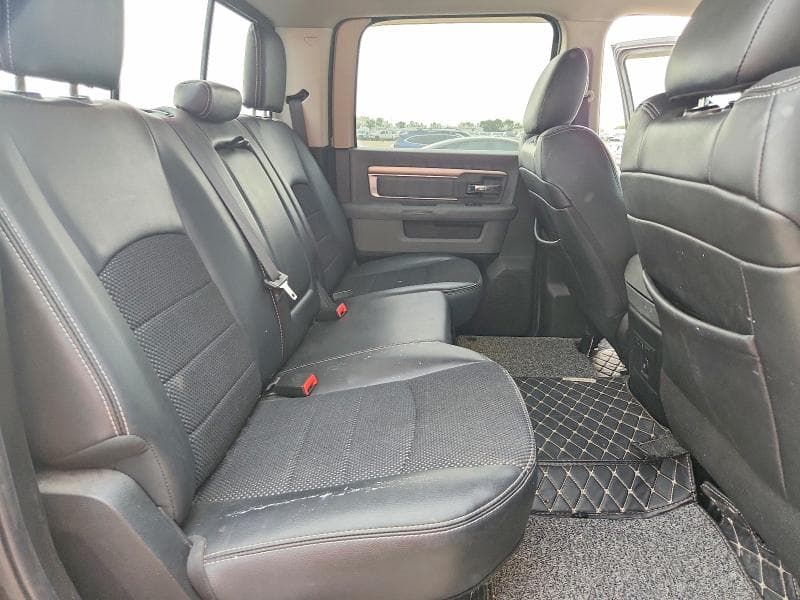 2018 RAM 1500 SLT 10