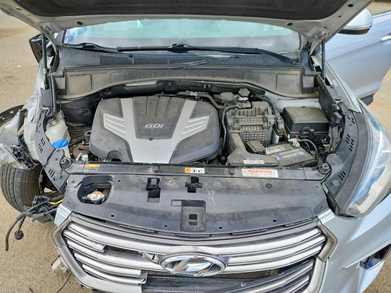 2018 HYUNDAI SANTA FE SE 12