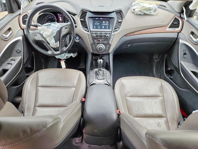 2018 HYUNDAI SANTA FE SE 8