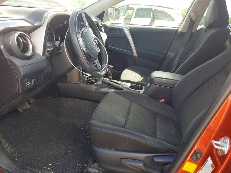 2016 TOYOTA RAV4 LE 7