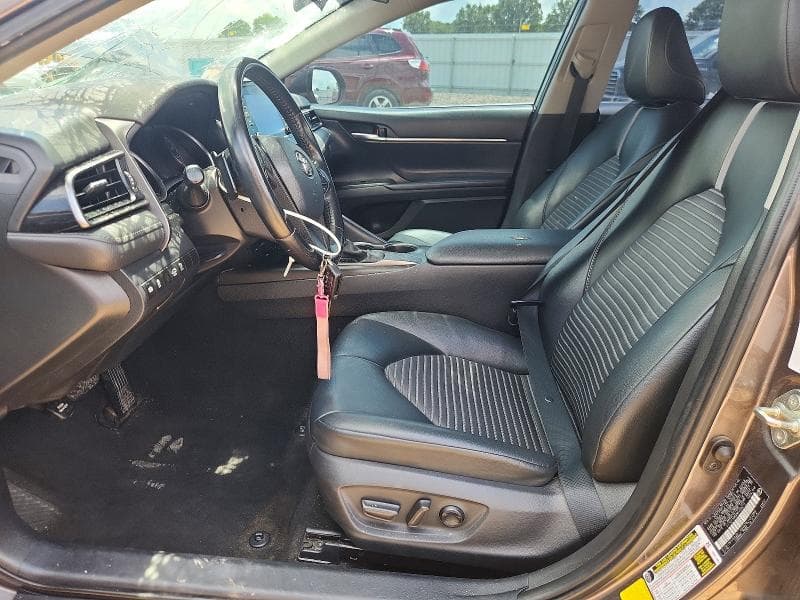 2021 TOYOTA CAMRY SE 7